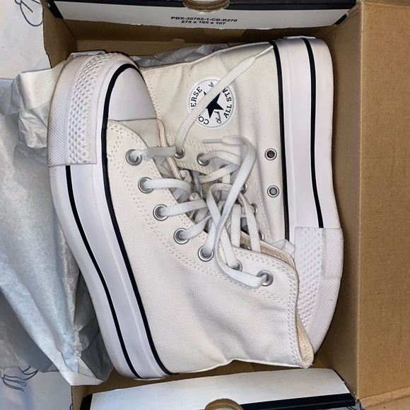 Converse Women's Sneakers - White and Black - Picture 2 of 5